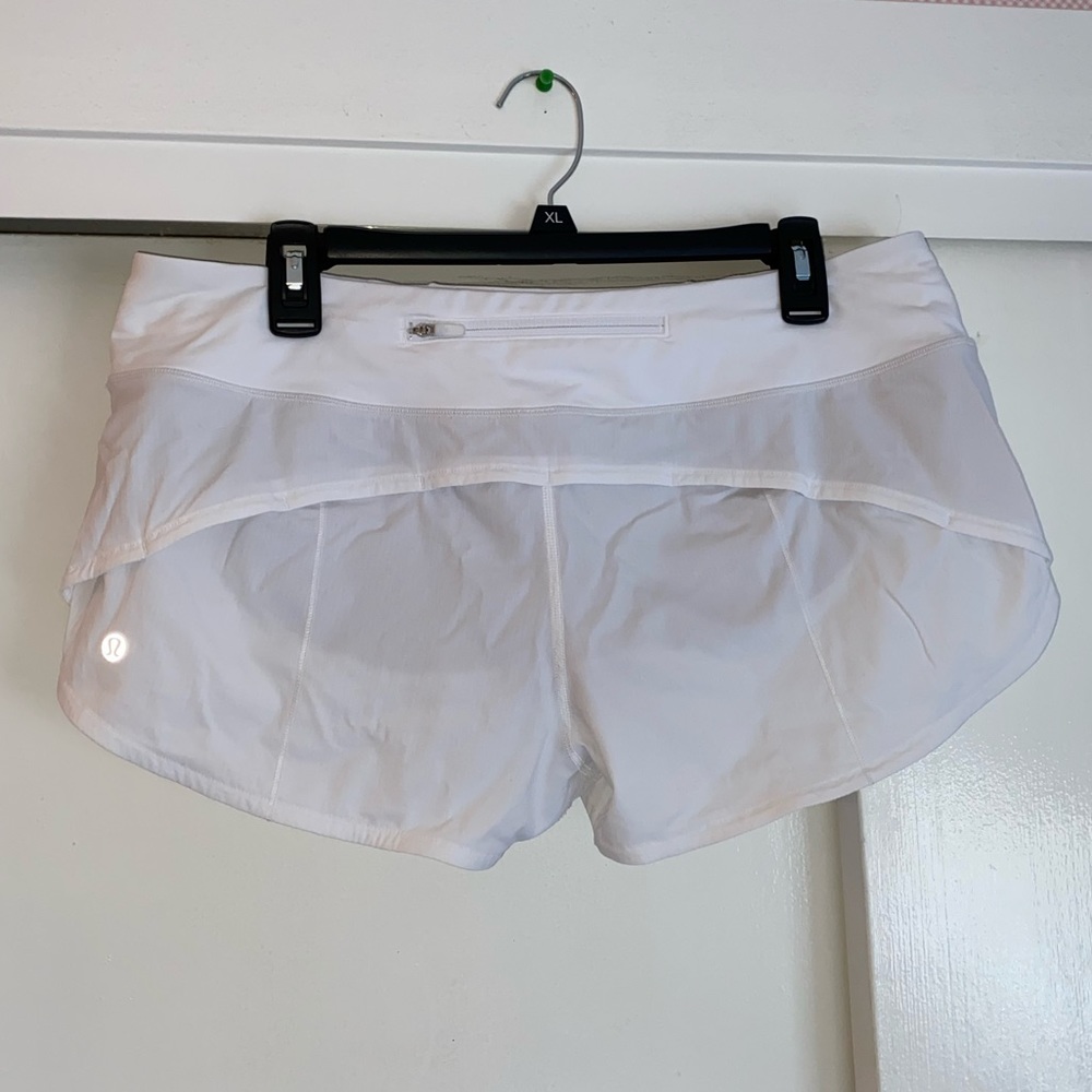 Lululemon speed up shorts 2.5”